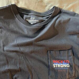 Boston Strong Vineyard Vines Short Sleeve Shirt Size M